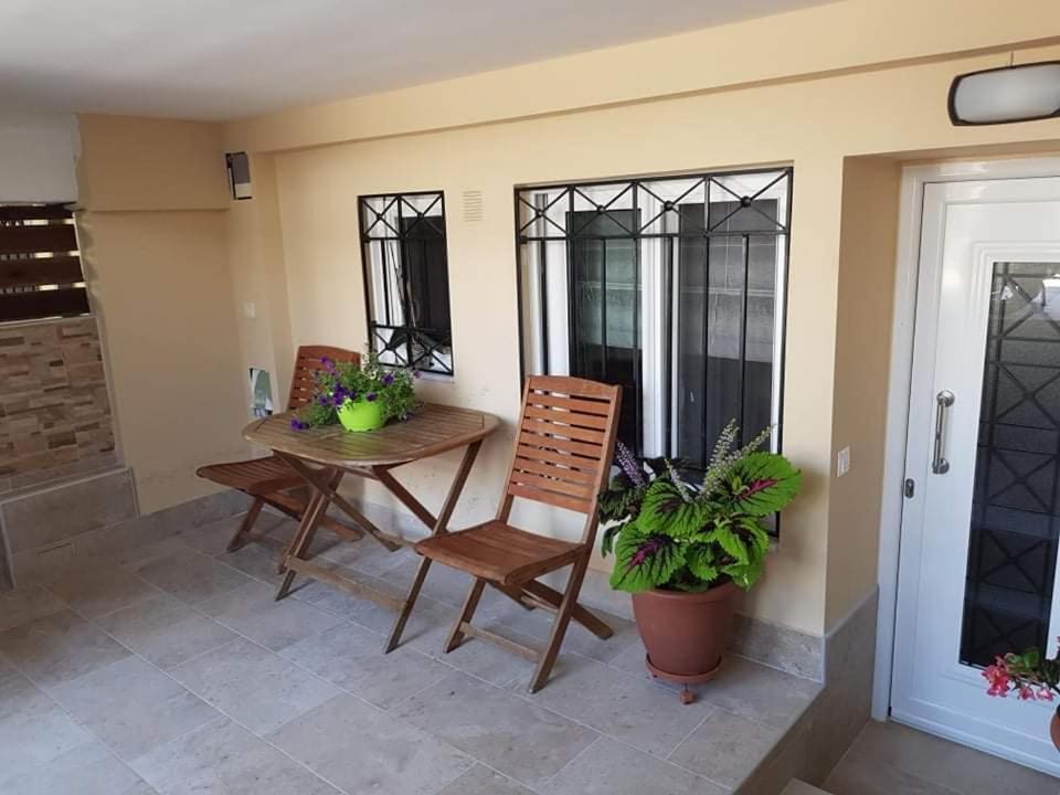 Lefkaditika Luxury Apartment Prévéza Extérieur photo
